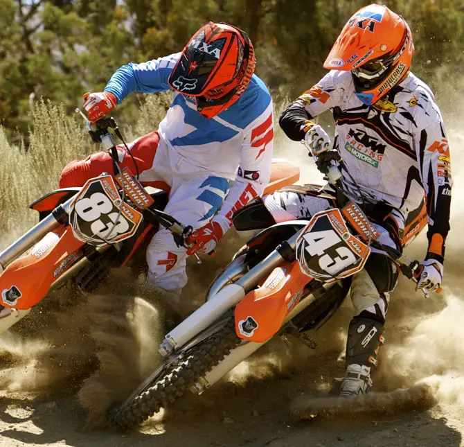 MXA TWO-STROKE SHOOTOUT！ 2013 KTM125SXと2013​​150KTMXNUMXSXの比較